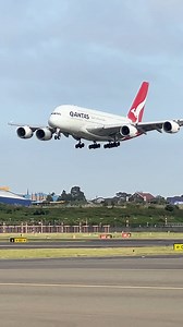 172K views · 3.7K reactions | Qantas Airbus A380-800 landing. #plane #Planes #planespotting #PlaneSpotters #aviation #aviationlovers #aviationphotography #aviationdaily #Airbus #airbuslovers #sydney #australia #australian #airport #airportlife #aeroplane #airplane #aircraft #airliners #airlines #runway #pilotlife #pilots #pilot | Tarmacc | Facebook