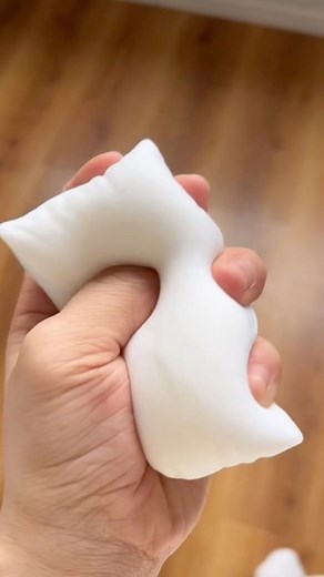 So satisfying to squeeze! #pillow #squishy #bibisquishy #squishytoy #asmr #asmrsounds #stressrelief | Bibisquishy