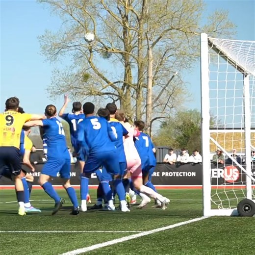 The perfect way to mark a milestone moment 👌 A goal for Guy Hollis on his 300th Rebels appearance! 📹 Lewis Gilpin #OneSlough | Slough Town FC