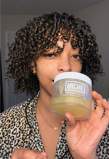 Complete Guide to Wash and Go for Natural Hair