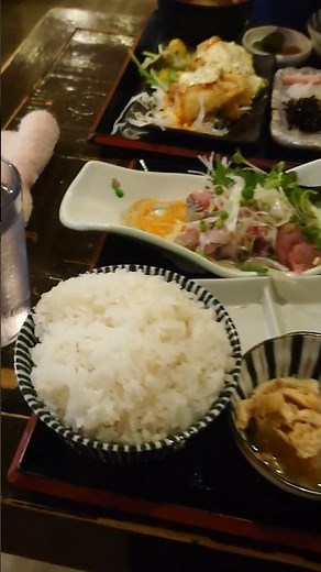 板橋区大山「めしと酒 髙ひろ」の真アジ叩きとしそ梅とり天定食