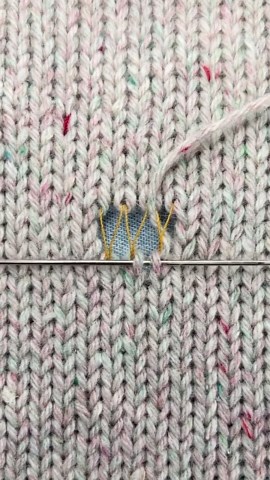 Alexandra Brinck on Instagram: "Using 'scaffolding' threads can help with fixing holes in knitted fabrics. If you'd like to learn more, a step-by-step tutorial is available as a Subscriber post. (Click the 'Subscribe' button on my profile page for more info.) • • • #mending #clothingrepair #visiblemending #invisiblemending #repairdontreplace #lovedclotheslast #knitting"