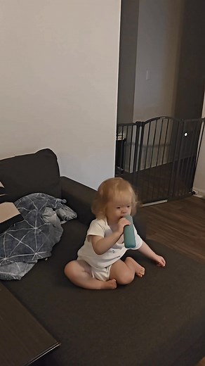Athena is doing voice command on TV programs. #twins #babygirl #babyreels | Dong Doting