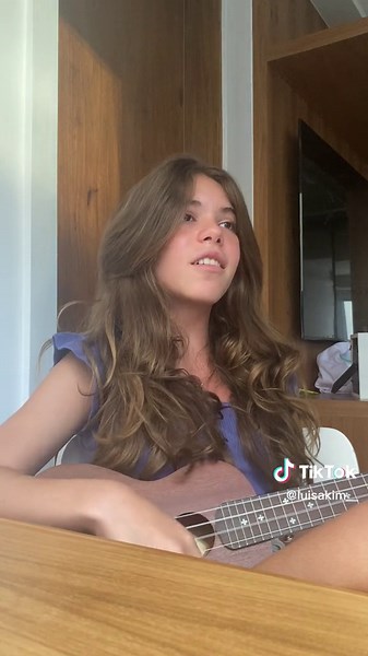 Riptide Ukulele Cover | Singing with Chords and Lyrics