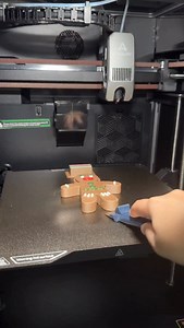 51K views · 4.5K reactions | 3D Printed Gingerbread Man Fidget Printer: @creality3d K2 Combo Filament: @jayo_3d PLA Oak Wood STL: makerworld #3dprinting | Stan 3D | Facebook