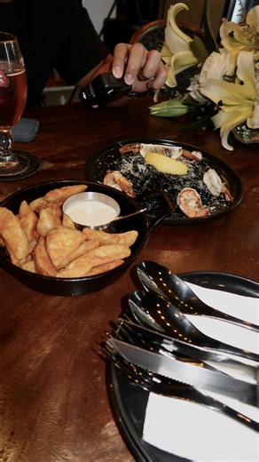 Lindsey Erlandsen | Its the dave & busters card for me lol #valentines #couple #date | Instagram