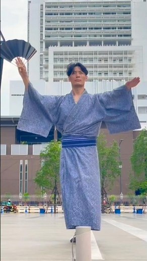 Japanese traditional dance performed by a samurai actor overseas 🇹🇭