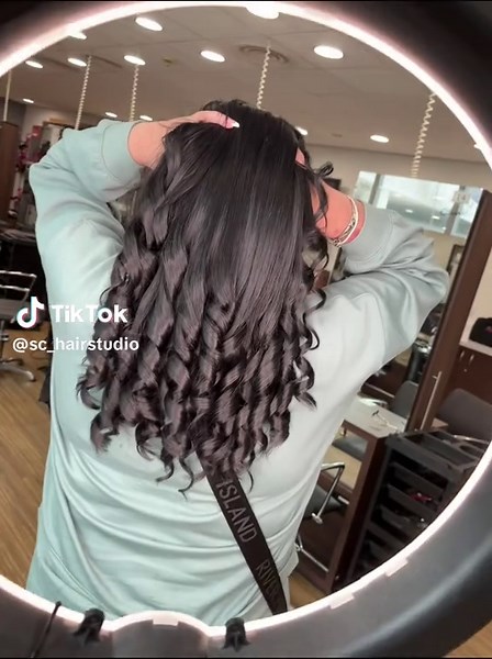 Fresh Colour Techniques with Wella Professionals