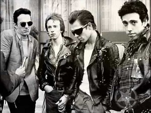 THE CLASH - LONDON CALLING