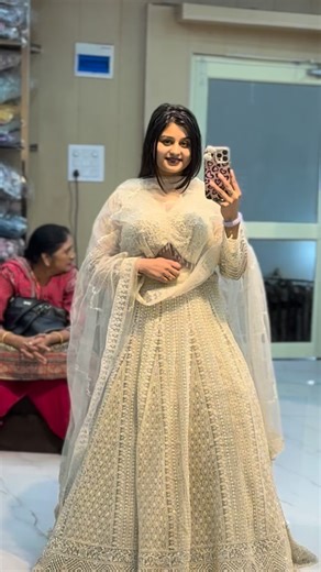 Khu🍫shi on Instagram: "#paidpromotion #promotion #réel #collab #viralvideos #viralinstagramreelsvideo♥️ @ajay_collection_786"