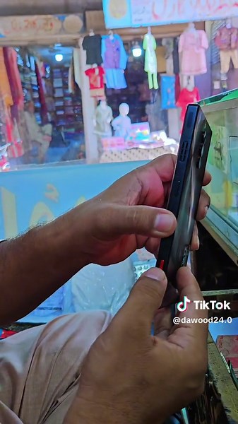 redmagic 8s pro 12 256 snapdragon 8 gen2 120FPS best gaming device available DaWooD MoBiLeS TALAGANG #foryoupage #foryou #fyp #trending #viral #goviral #tiktokviralvideo #viralmyvideo @tiktokIDofficial @Miss.PINKEEyt