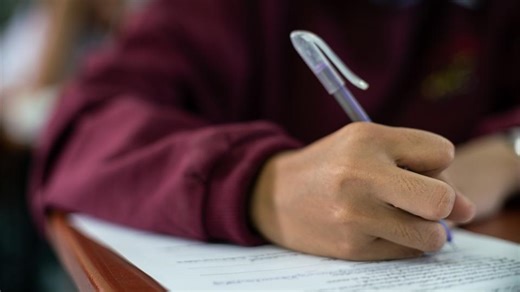 Bac de philo 2025 : comment rédiger une bonne introduction ?