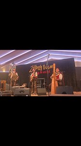 Kleiner Mitschnitt vom gestrigen Auftritt bei den Zellberg Buam Demnächst gibt's dieselbe Konstellation in Mayrhofen. 11 bis 13 Juli Waldfestplatz | Ursprung Buam