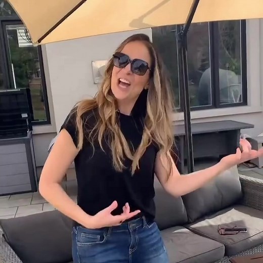 145K views · 4.3K reactions | Happy Birthday To Our Dancing Queen @mamabee ❤️ May you continue to share your much needed wisdom, light, love and laughter with the world! Never stop dancing!❤️We love you! ❤️ | Eh Bee Family | Facebook