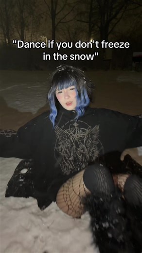 Femboy Dance Tutorial: Move Effortlessly in the Snow