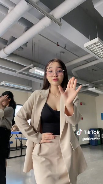 Defense Muna Bago Mag Pasko