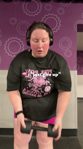 Even when your head is telling you to quit KEEP FIGHTING 👊🏻 #transformationvideo #progressvideo