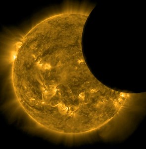 NASA's Solar Dynamics Observatory (SDO) Captures Stunning Eclipse from Space in 4K