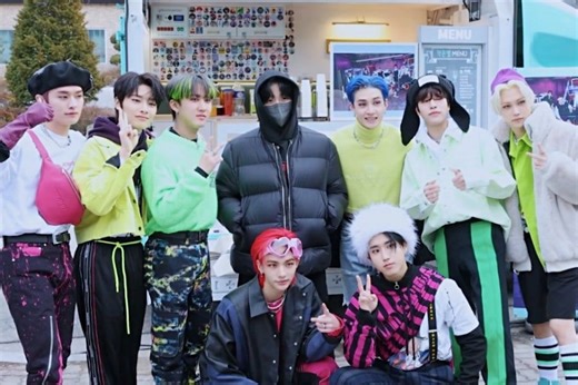 Watch: 2PM's Lee Junho Makes Surprise Visit To Stray Kids On Set Of Their "MANIAC" MV | Soompi