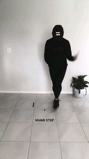 Learn shuffle Miami step tutorial 😍👟 . . Credit : @starface_kel . . #repost #shuffle #dance #tutorial #shuffledance #dancechallenge #shufflechallenge #shuffleworld #reel #viral #fyp #explorepage #instagram | Shuffle Page
