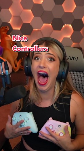 Nice controllers 😏😉 #sweeettails #twitchstreamer #twitchclips #gamergirl #gaming #funnymoments #foryou