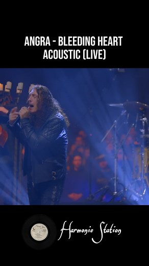 Bleeding Heart - Angra (live) #bleedingheart #angra #rock #angrableedingheart #song #music #tipografia #nostalgia #1day1song #musically #fyp #lyrics