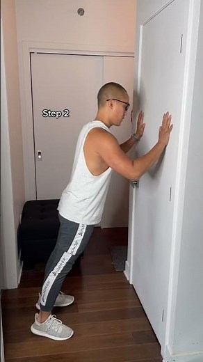 7 Steps To Your First Push-Up