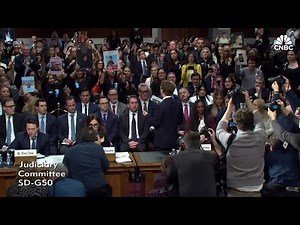 Meta CEO Mark Zuckerberg apologizes to parents at online child safety Senate hearing