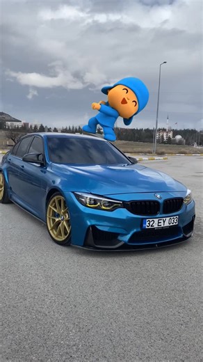 Hüseyin Asım Yılmaz on Instagram: "Pocoyo bu rengi sevdi 💙 #bmw #bmw_m_nation #m3"