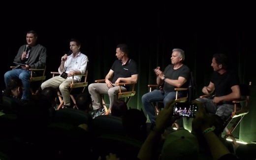 【节选】BVS 扎导背后的男人 谈论本蝙仓库动作戏 正联成员特效制作与蝙蝠洞 莱克斯集团设计