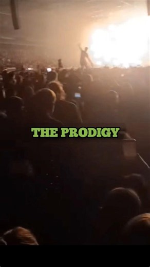 THE PRODIGY — SMACK MY BITCH UP (LIVE IN BELGIUM)