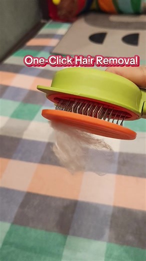 What comb are your pets using? Try this one-click removal pet comb😍#DoMoreInAYear #cute #cat #petcomb #catsoftiktok