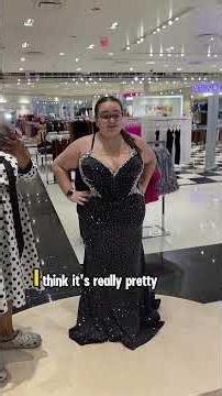 She wanted a fitted dress to compliment her beautiful shape. #prom2026 #juicybodygoddess