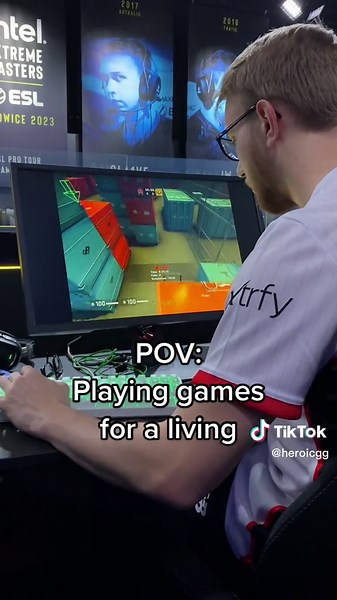 Smooth CSGO Gameplay with AI | IEM Katowice Highlights