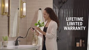 Delta Arvo Pull-Down Centerset Bathroom Faucet, Chrome Bathroom Sink Faucet, Bathroom Faucet with Pull Out Sprayer, 3-Hole Bathroom Faucet, Chrome 25840LF-PD