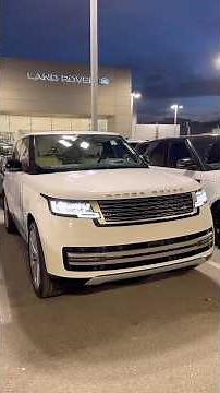 2025 Range Rover SE P400 SWB Review - Luxury Meets Performance!