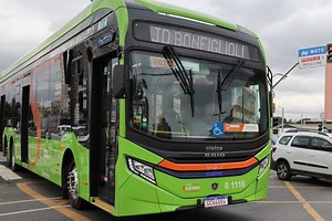Nunes anuncia nova tarifa de ônibus em SP a partir de 6/1. Veja valor