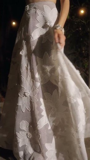 FLORAL LACE APPLIQUÉ BANDEAU & MAXI SKIRT SET