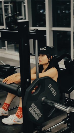 DUMBBELL BENCH PRESS PRECISION 💯 #fitness #gym #technique #shorts