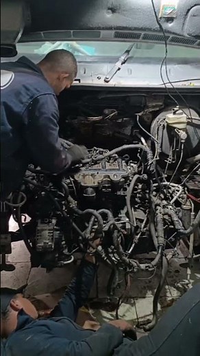 MONTAGEM DO MOTOR RENAULT MASTER 2.5