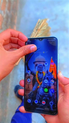 Mera Phone Toot Gaya? 💔😱 Bach Gaya! #Shorts