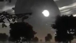 Extraordinary UFO footage from Malaysia 😱😱😱 👽 Join Group Watch More : Mysterious Aliens | UFO Secret