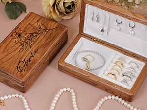 Custom Engraved Jewelry Box, Personalized Travel Case for Women, Bridesmaid Gift, Wooden Jewelry Organizer, Personalized Jewelry Box - Etsy