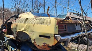 Man Finds Rare 1970 AAR Cuda and 1971 Challenger R/T in a Junkyard, Are They Worth Saving?