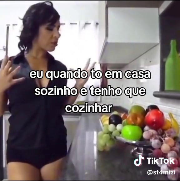 Cozinhando Sozinho: Memes de Saori Kido
