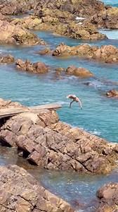 Easy living in Mossel Bay... 🌞 A relaxed pace of life 🌊 Clean beaches and ocean views around every corner 🍽️ Great food, cafés, and outdoor spots 🌅 Evenings that end with golden sunsets 🤝 A warm, welcoming community 🎥 18 November 2025 © Michael de Nobrega – Photo, Video & Music. All rights reserved. Mossel Bay Tourism #MosselBay #MosselBayTourism #IconicMosselBay #Summer #Holiday #MichaelDeNobregaPhotography | Michael de Nobrega