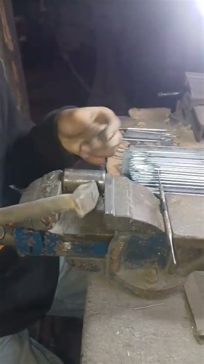 PK Thomas No.1 final shaping—sharp points refine edges, smooth form, and perfect the wax-porcelain.