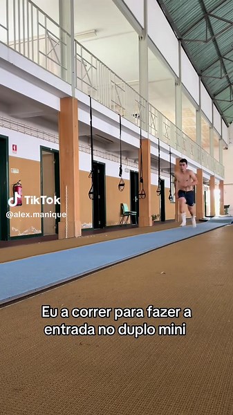 Desafios da Ginástica no Duplo Mini Trampolim