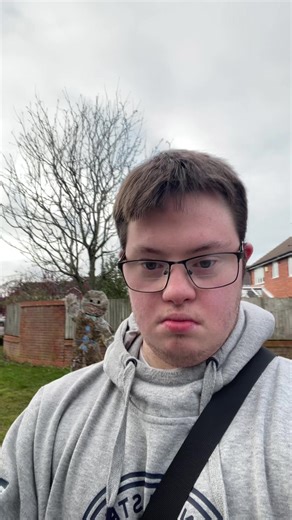 Girlfriend wiggles (@chucklebrothers6)’s videos with original sound - 🤍🤍