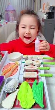 Color-changing barbecue toys for children nowadays are awesome. The barbecue play house toy that